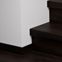 Quick-Step ЛАМИНИРОВАННЫЕ НАКЛАДКИ НА СТУПЕНИ — CAPTURE QSSTRBSIG04756