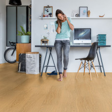 Quick-Step Дуб чистый медовый AVMPU40098