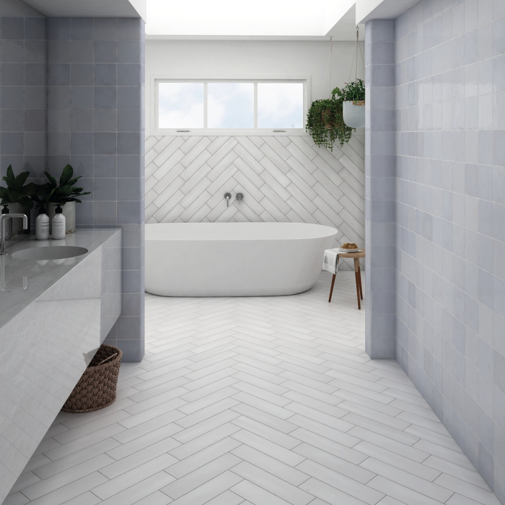 EQUIPE 25889 STROMBOLI WHITE PLUME